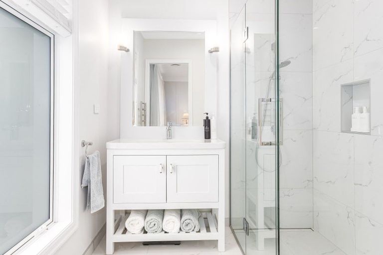 Photo of property in 35a Awanui Drive, Waikanae, 5036