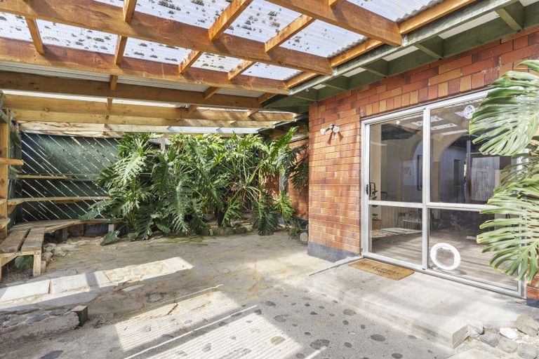 Photo of property in 8 Reading Street, Greytown, 5712