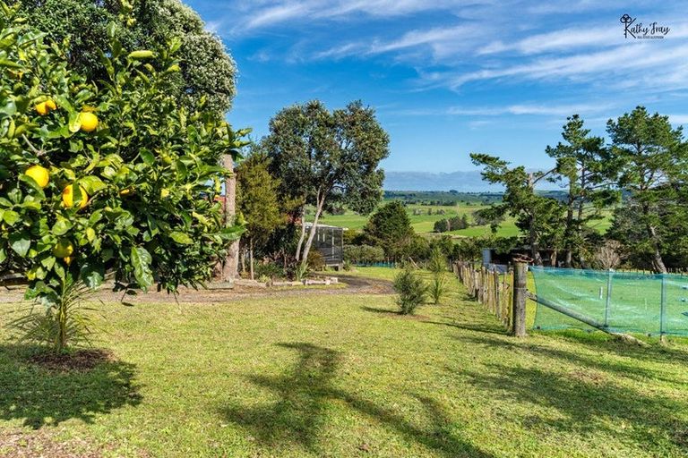 Photo of property in 171 Opanake Road, Parore, Dargaville, 0372