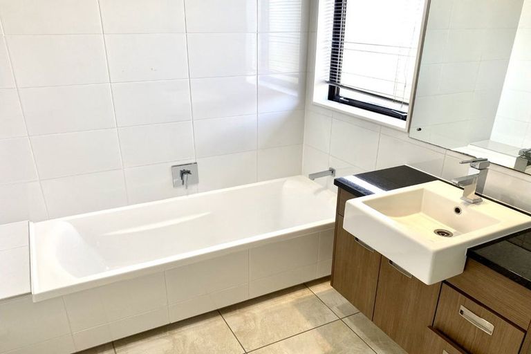 Photo of property in 56 Oakway Drive, Schnapper Rock, Auckland, 0632