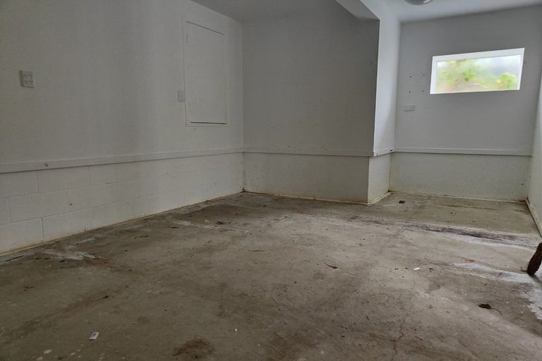 Photo of property in 31 Cherry Road, Bucklands Beach, Auckland, 2014