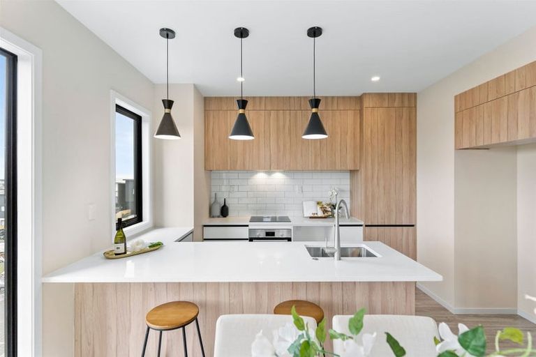 Photo of property in 15 Impatiens Lane, Massey, Auckland, 0614