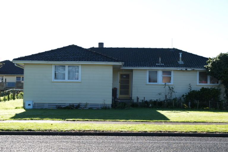 Photo of property in 35 Henwood Road, Mangere East, Auckland, 2024