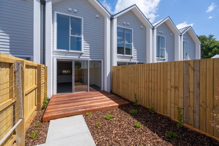 Photo of property in 2/21 Linwood Avenue, Linwood, Christchurch, 8011