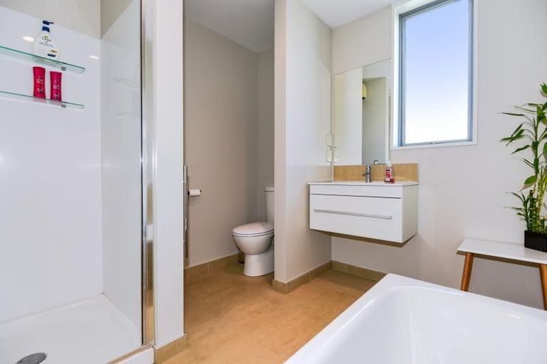 Photo of property in 5a Sienna Court, Aidanfield, Christchurch, 8025