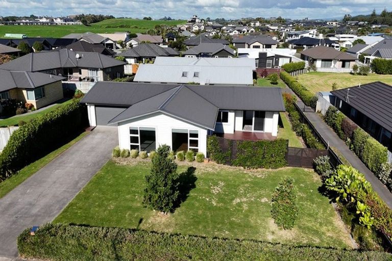 Photo of property in 10 Wentworth Lane, Waiwhakaiho, New Plymouth, 4312