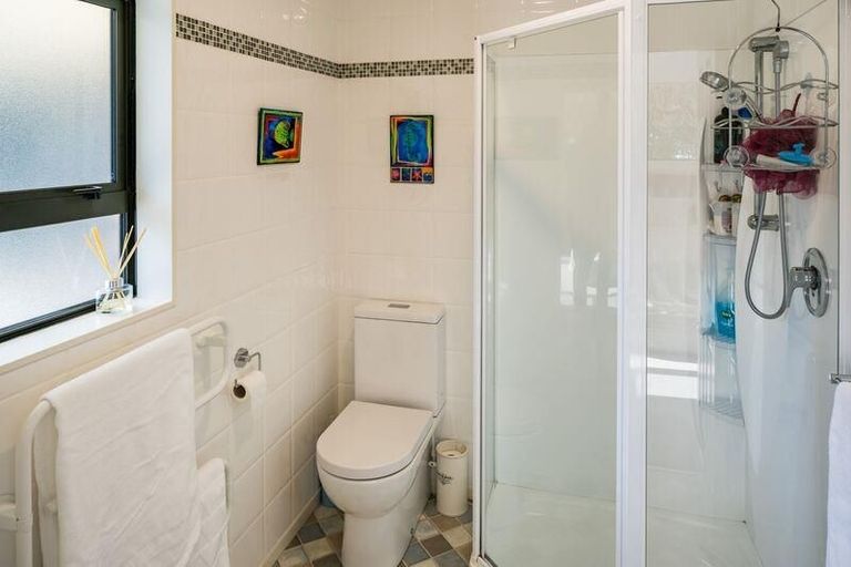 Photo of property in 4 Navigation Drive, Whitby, Porirua, 5024