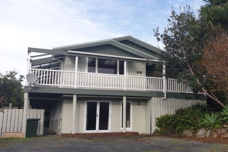 Photo of property in 30 Beach Road, Onerahi, Whangarei, 0110