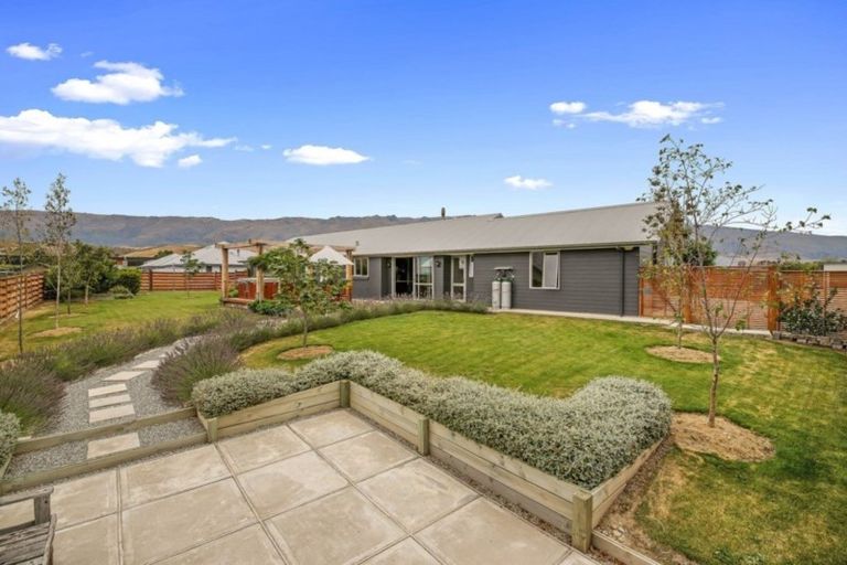 Photo of property in 44 Missy Crescent, Mount Pisa, Cromwell, 9383
