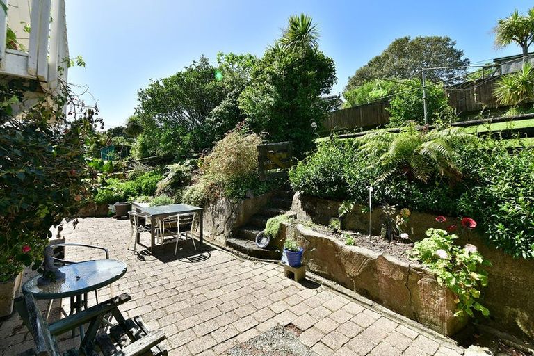 Photo of property in 13 Porter Crescent, Helensville, 0800