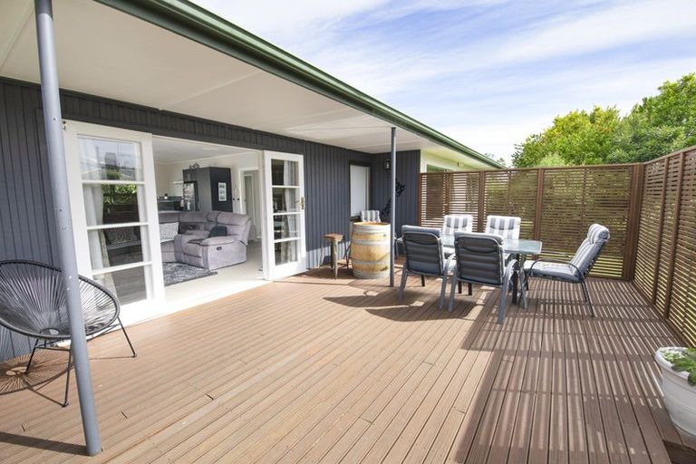 Photo of property in 3b Hinton Road, Taradale, Napier, 4112