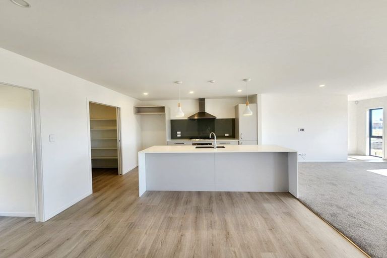 Photo of property in 5 Thorn Place, Levin, 5510