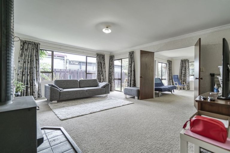 Photo of property in 124 Grey Street, Cambridge, 3434