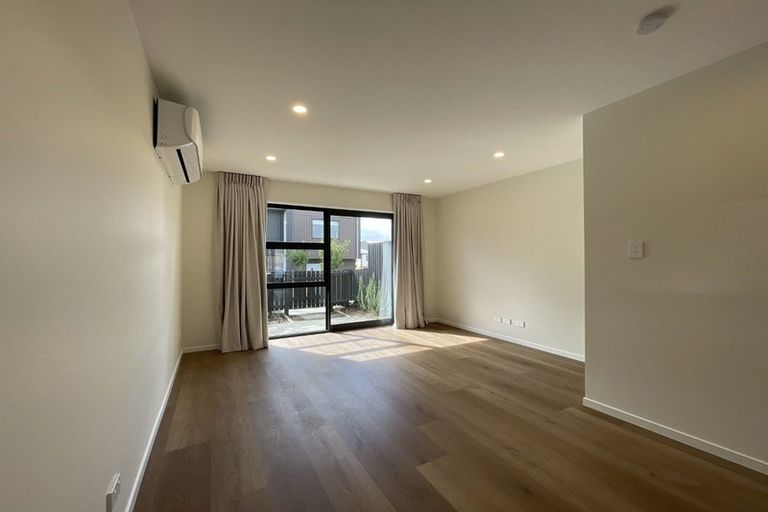 Photo of property in 7/25 Jabuka Street, Glen Eden, Auckland, 0602