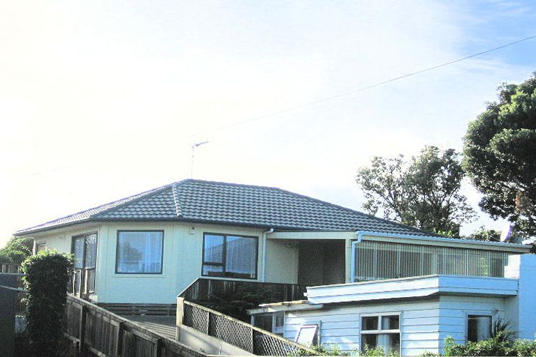 Photo of property in 23 Sweetman Avenue, Paraparaumu Beach, Paraparaumu, 5032
