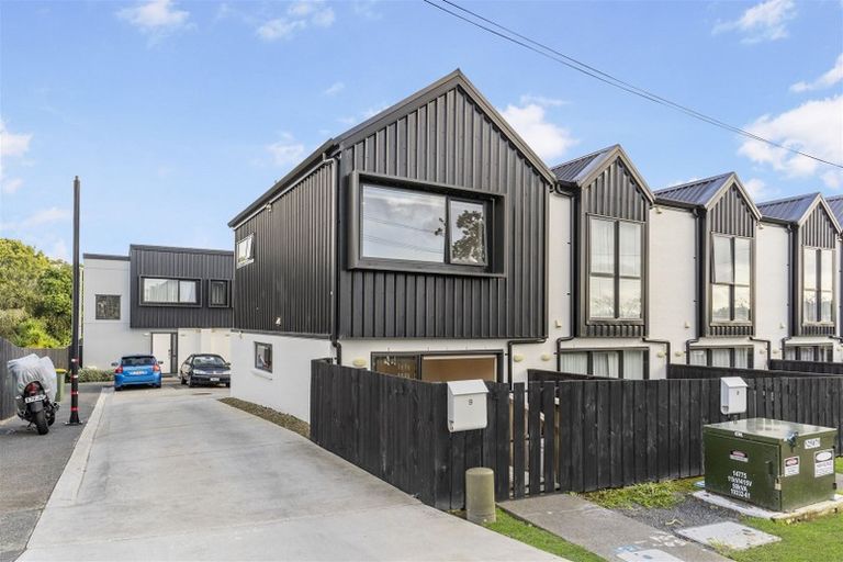 Photo of property in 9/36 Kaipatiki Road, Glenfield, Auckland, 0629
