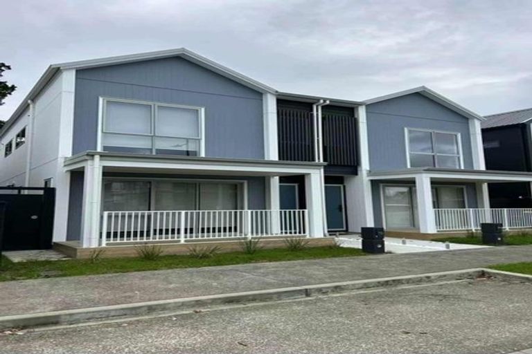 Photo of property in 13 Yellow Pear Lane, Karaka, 2578