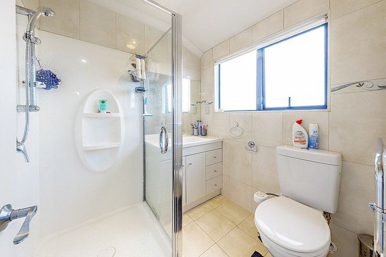 Photo of property in 9 Goh Place, Manurewa, Auckland, 2105