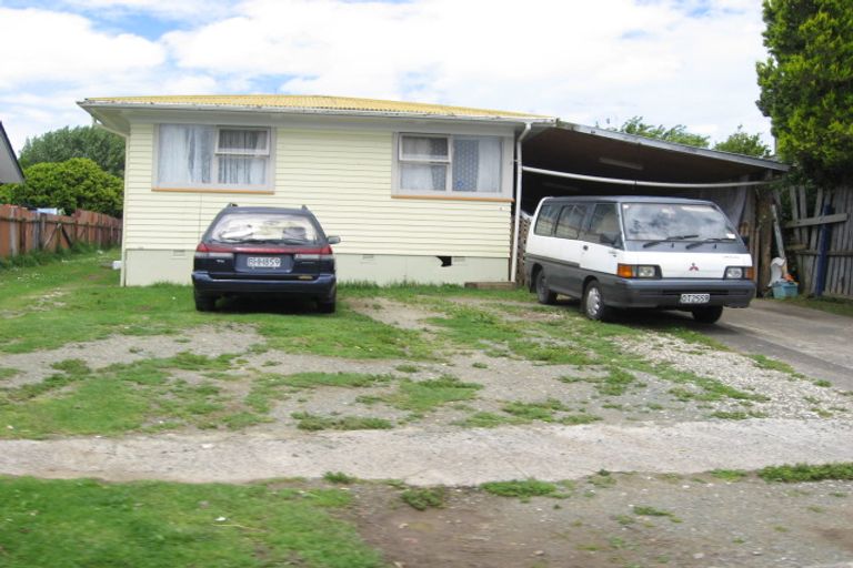Photo of property in 46 Kemble Close, Mangere, Auckland, 2022
