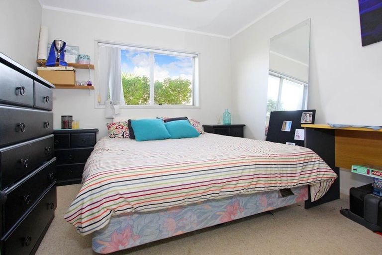 Photo of property in 50 Haseler Crescent, Howick, Auckland, 2014