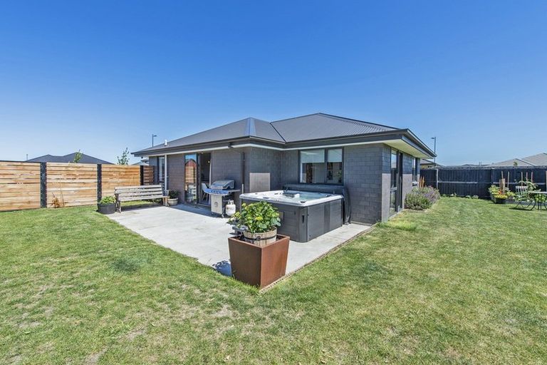 Photo of property in 28 Reuben Avenue, Rolleston, 7615