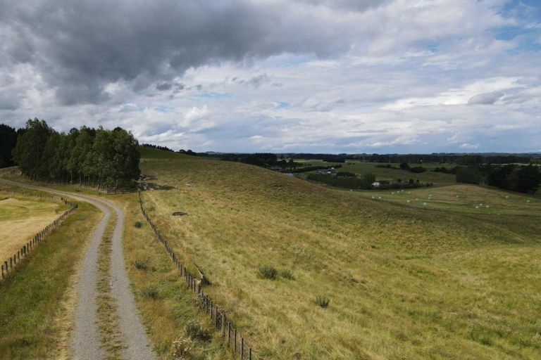 Photo of property in 183 Smith Road, Dannevirke, 4978
