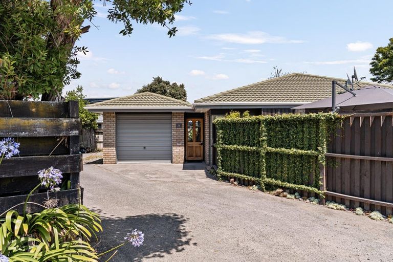 Photo of property in 20a Kane Road, Papamoa Beach, Papamoa, 3118