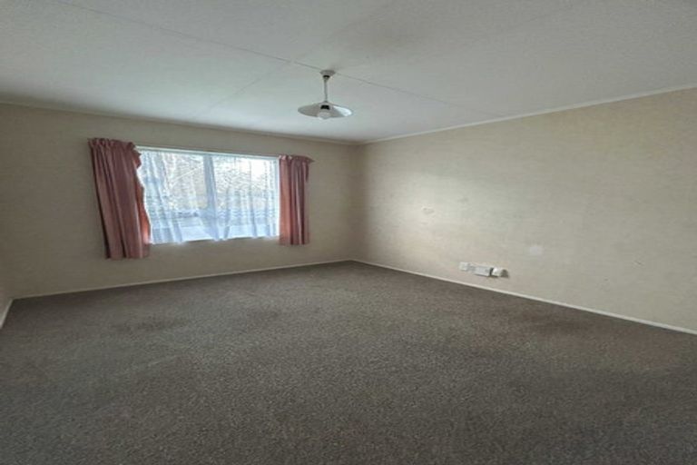 Photo of property in 48 Apollo Parade, Milson, Palmerston North, 4414