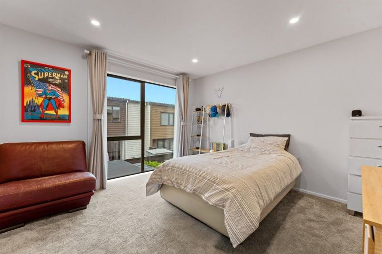 Photo of property in 11 Waterlily Street, Hobsonville, Auckland, 0616