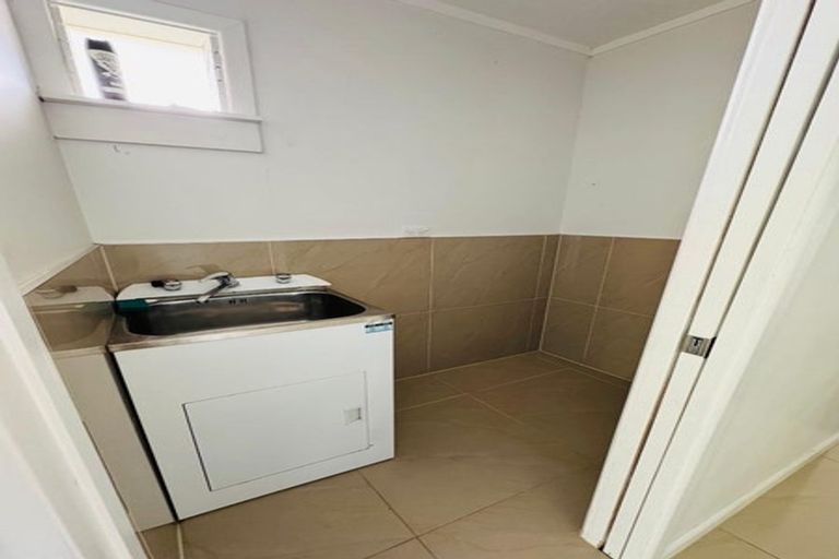 Photo of property in 1/8 Alpha Street, Papakura, 2110