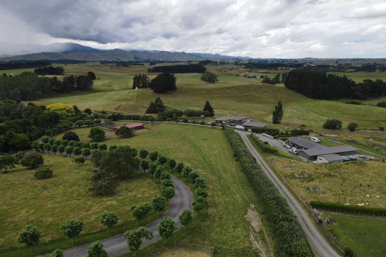 Photo of property in 183 Smith Road, Dannevirke, 4978