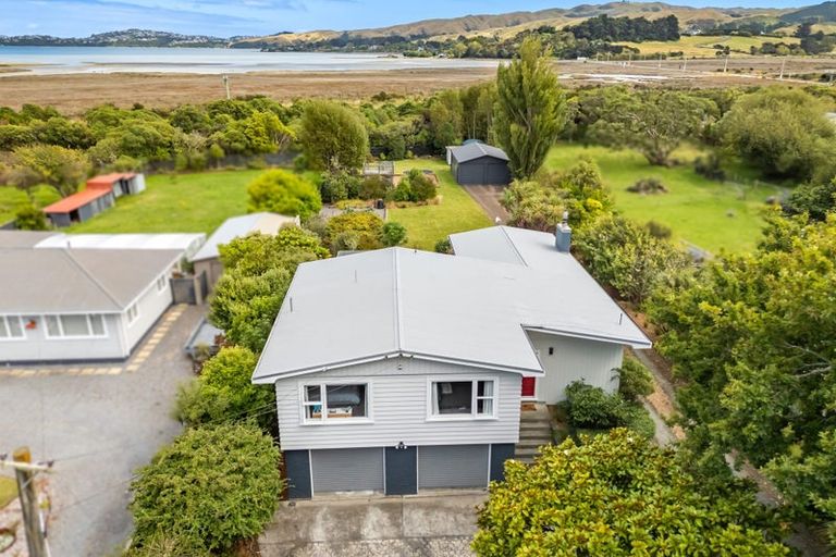 Photo of property in 29 Paekakariki Hill Road, Pauatahanui, Porirua, 5381