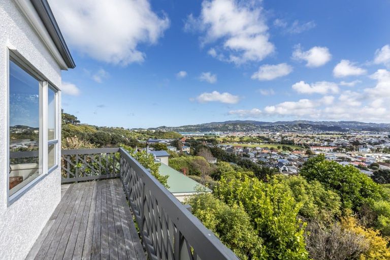 Photo of property in 57 Kinghorne Street, Strathmore Park, Wellington, 6022