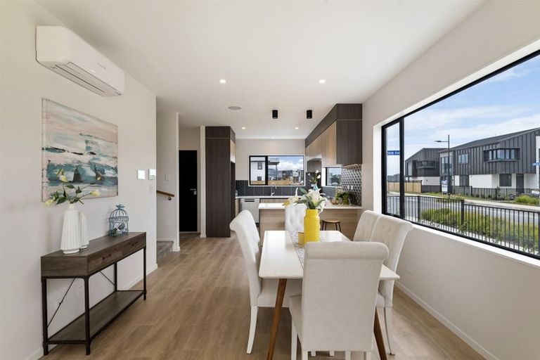 Photo of property in 17 Ocean Breeze Avenue, Hobsonville, Auckland, 0616