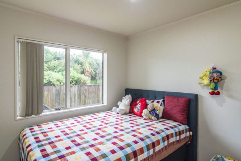 Photo of property in 105 Makarini Street, Paraparaumu, 5032