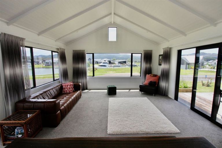 Photo of property in 70 Leeward Drive, Whitianga, 3510