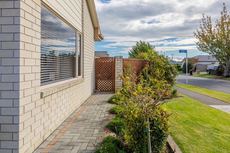 Photo of property in 14 Blythfield Place, Taradale, Napier, 4112