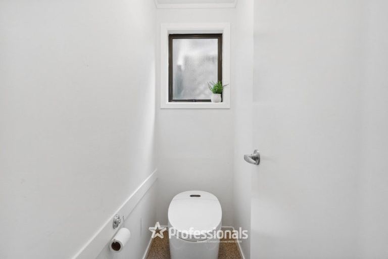 Photo of property in 79 Sunbrae Drive, Silverstream, Upper Hutt, 5019