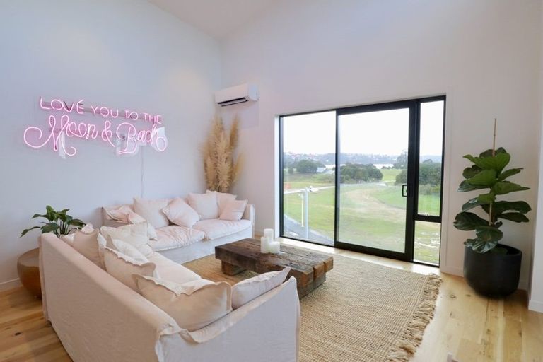 Photo of property in 16 Catalina Drive, Hobsonville, Auckland, 0616