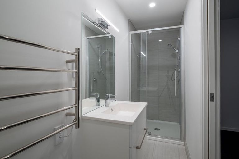 Photo of property in 14 Te Puketoka Lane, Mangere, 2022