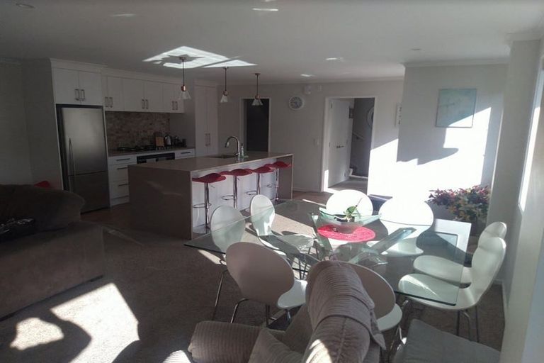 Photo of property in 14 Latimer Way, Petone, Lower Hutt, 5012