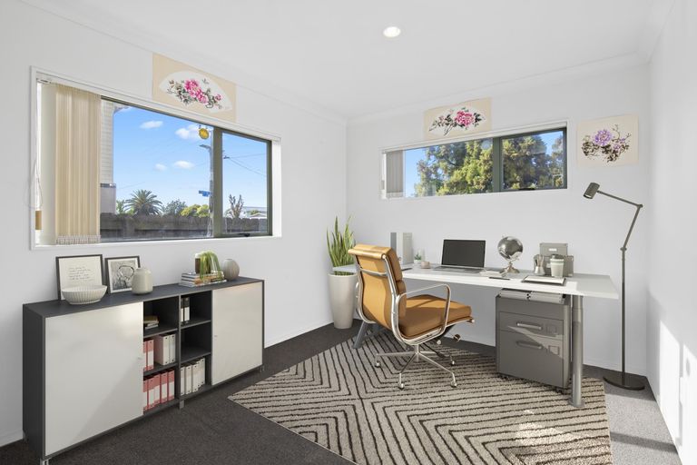 Photo of property in 61a Kayes Road, Pukekohe, 2120