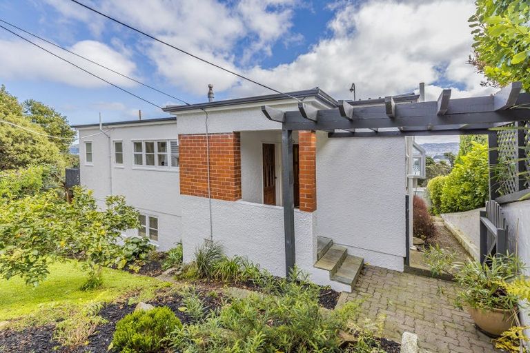 Photo of property in 57 Kinghorne Street, Strathmore Park, Wellington, 6022