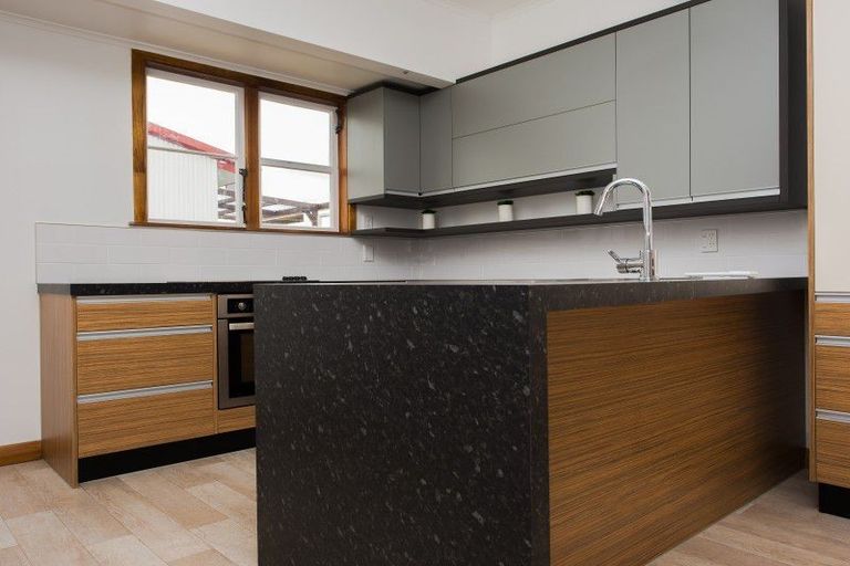 Photo of property in 75a Massey Street, Frankton, Hamilton, 3204