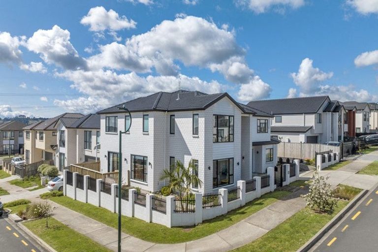 Photo of property in 80 Drumbuoy Drive, Flat Bush, Auckland, 2019