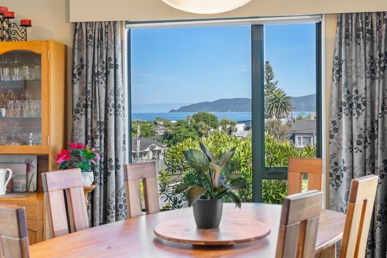 Photo of property in 11 Webber Street, Paraparaumu Beach, Paraparaumu, 5032