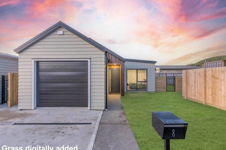Photo of property in 8 Koru Loop, Paraparaumu, 5032