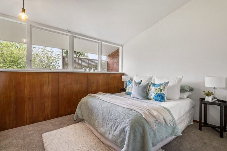 Photo of property in 5/6 North Avenue, Narrow Neck, Auckland, 0624