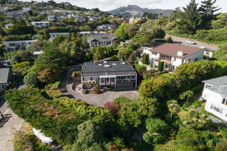 Photo of property in 185 Hackthorne Road, Cashmere, Christchurch, 8022