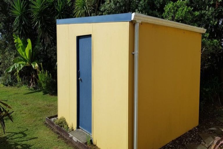 Photo of property in 286 Rehutai Road, Baylys Beach, Dargaville, 0377